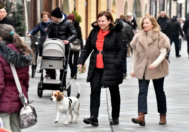 Modno osvije&scaron;tene Varaždinke preuzele Korzo: Za ovim damama se okretao cijeli grad