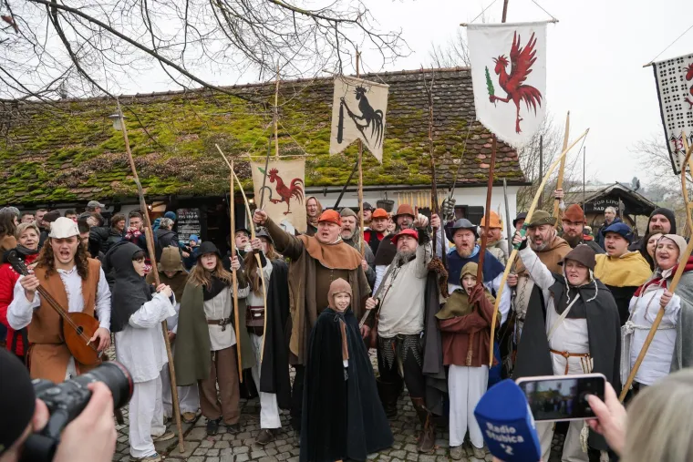 Gornja Stubica oživjela povijest: Ovi su kmetovi spremni za bitku! Seljačka buna ih čeka