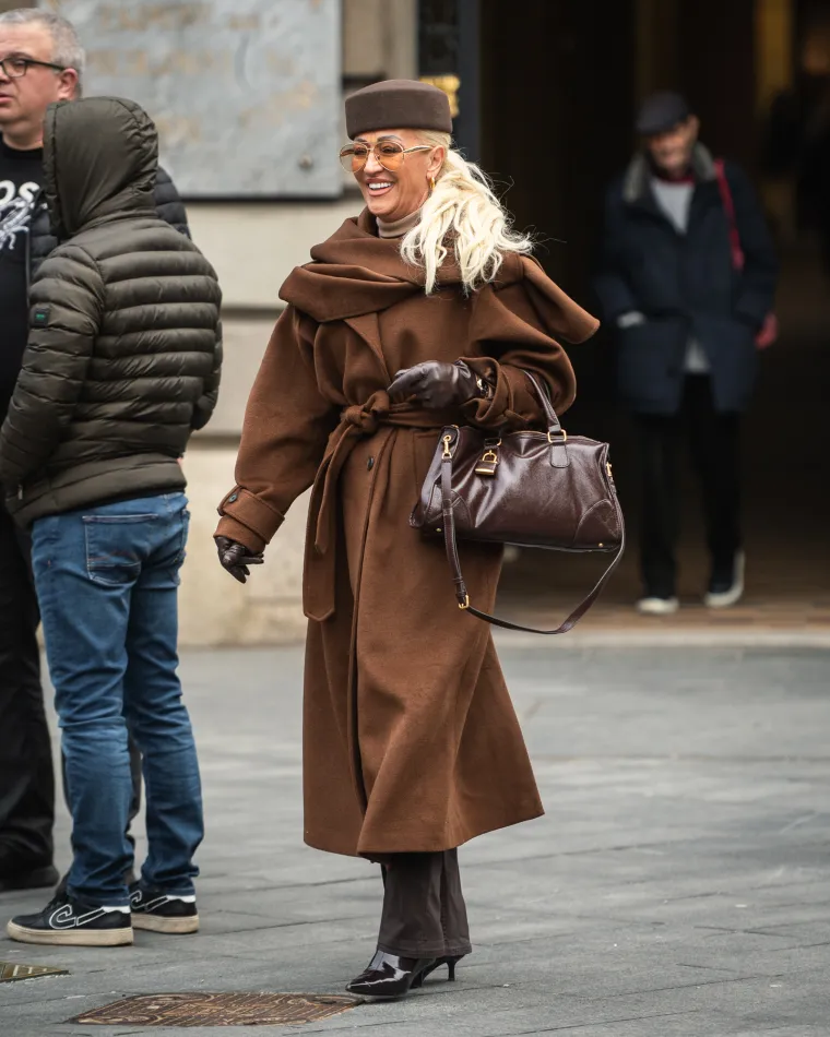 Noge za kojima se okretalo: Zagrepčanke u mini suknjama pokorile sredi&scaron;te grada