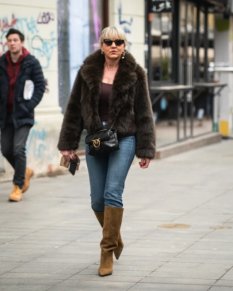 Noge za kojima se okretalo: Zagrepčanke u mini suknjama pokorile sredi&scaron;te grada