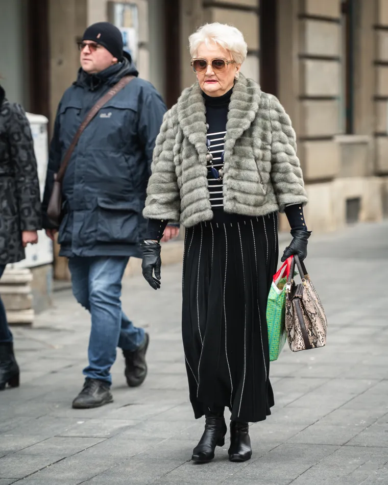 Noge za kojima se okretalo: Zagrepčanke u mini suknjama pokorile sredi&scaron;te grada