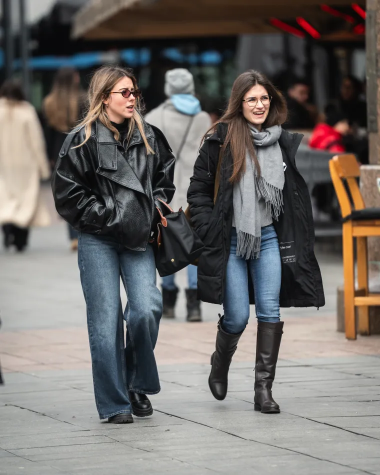 Noge za kojima se okretalo: Zagrepčanke u mini suknjama pokorile sredi&scaron;te grada