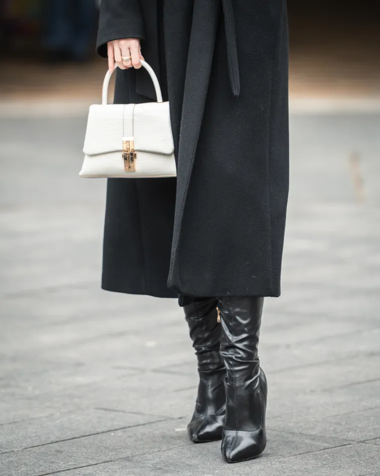 Noge za kojima se okretalo: Zagrepčanke u mini suknjama pokorile sredi&scaron;te grada