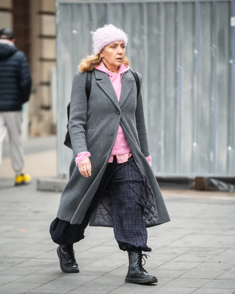 Noge za kojima se okretalo: Zagrepčanke u mini suknjama pokorile sredi&scaron;te grada