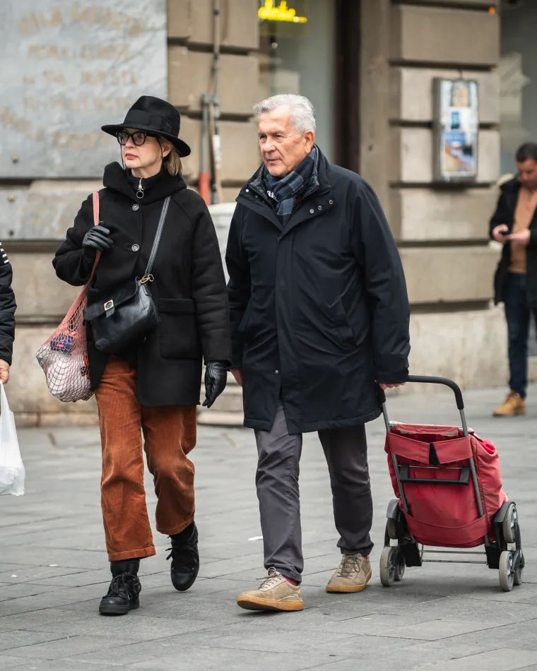 Noge za kojima se okretalo: Zagrepčanke u mini suknjama pokorile sredi&scaron;te grada