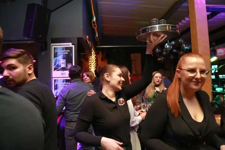 Tko je sve bio na fe&scaron;ti u Čakovcu? Meteori rasplesali Meta bar do kasno u noć