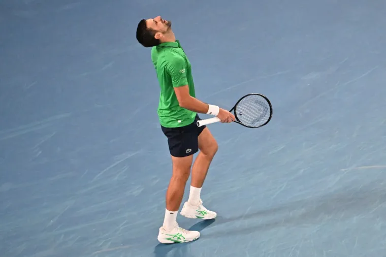 Nije mu bilo dobro! Otkriveno &scaron;to je Đoković stavio u usta tijekom finala protiv Alcaraza