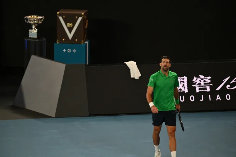 Nije mu bilo dobro! Otkriveno &scaron;to je Đoković stavio u usta tijekom finala protiv Alcaraza