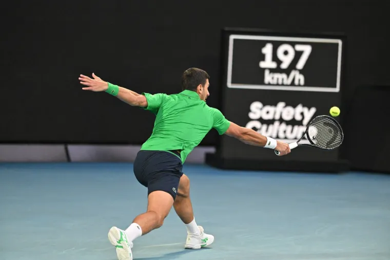 Nije mu bilo dobro! Otkriveno &scaron;to je Đoković stavio u usta tijekom finala protiv Alcaraza