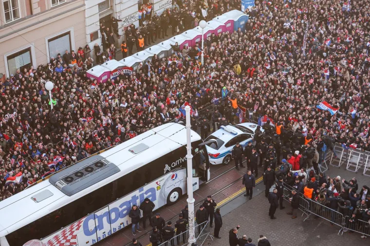 Ovako je to izgledalo prije godinu dana: Hoće li se ove scene ponoviti?