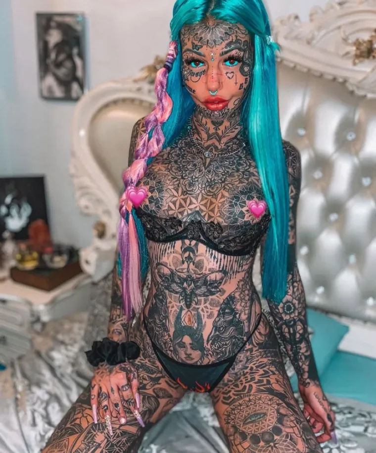 Bila je prava ljepotica, a onda je od sebe napravila čudovi&scaron;te i na to potro&scaron;ila vrtoglav iznos