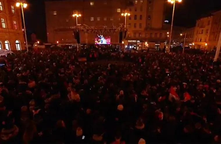 Neviđeni kadrovi s dočeka rukometa&scaron;a: O ovim prizorima će se danima pričati...