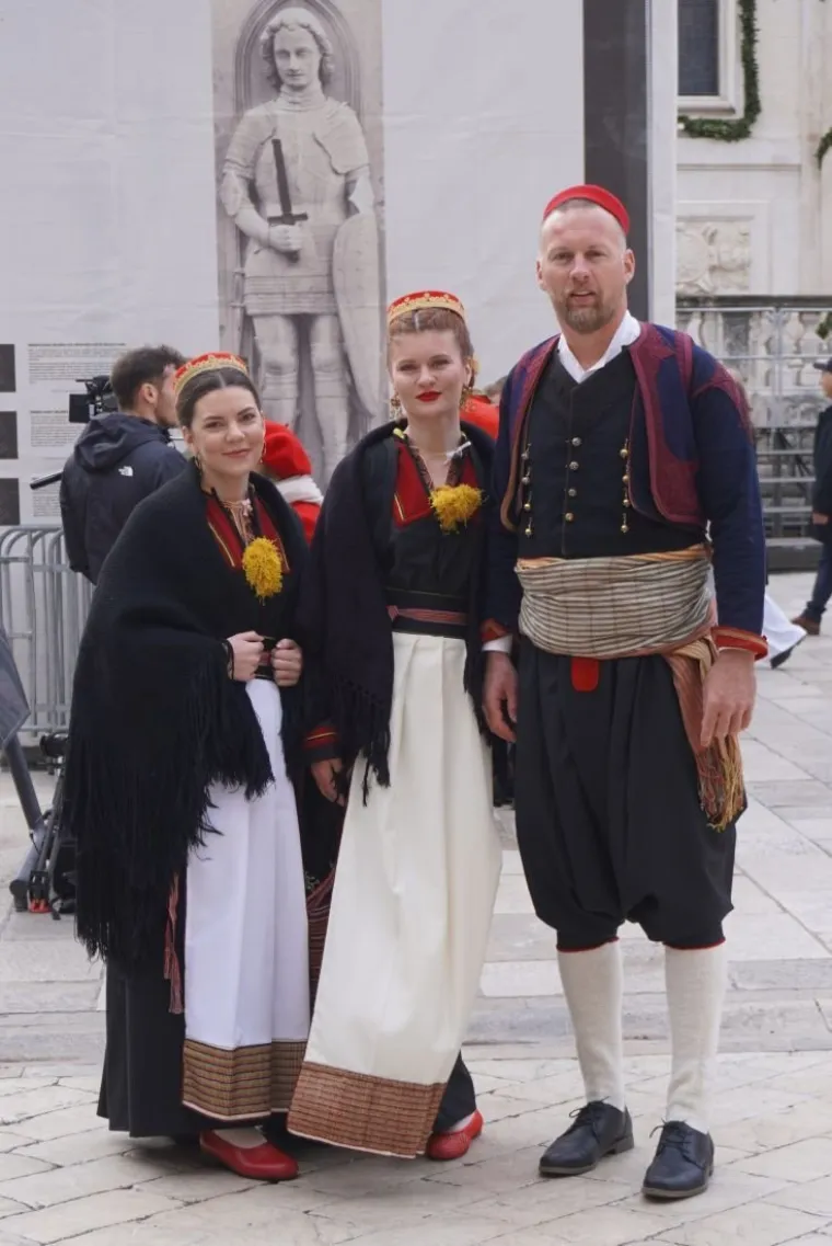 Zgodne djevojke ukrale su svu pažnju: Ovo su najljep&scaron;a izdanja s dubrovačke Feste