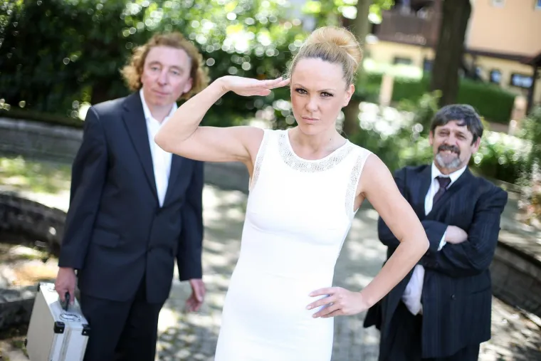 Bila kraljica skandala pa se povukla iz javnosti: Gdje je nestala kontroverzna Slađa Petru&scaron;ić?