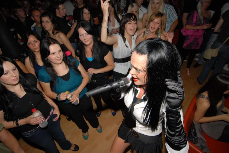 Bila kraljica skandala pa se povukla iz javnosti: Gdje je nestala kontroverzna Slađa Petru&scaron;ić?