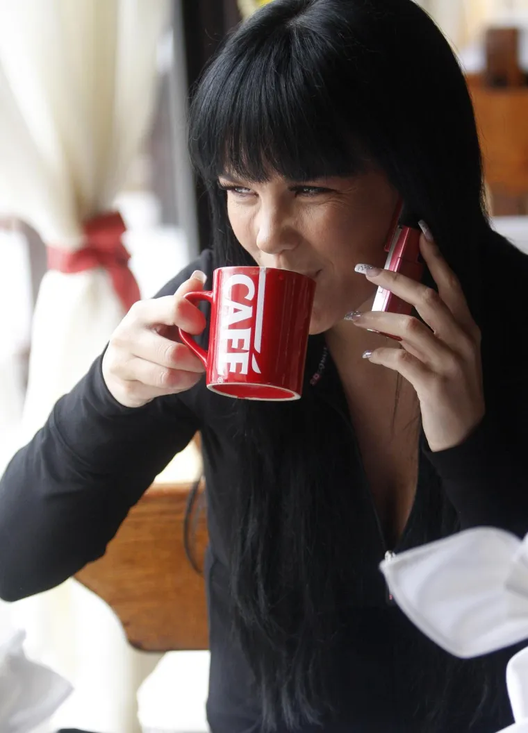 Bila kraljica skandala pa se povukla iz javnosti: Gdje je nestala kontroverzna Slađa Petru&scaron;ić?