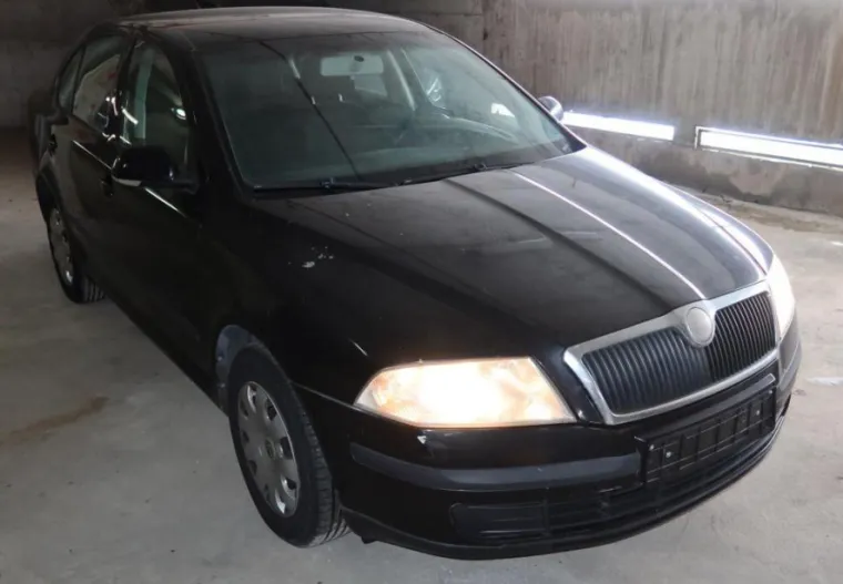 Trebate auto? Pogledajte &scaron;to je u ponudi: Od Honde za 150 do Mercedesa od gotovo 50.000 &euro;