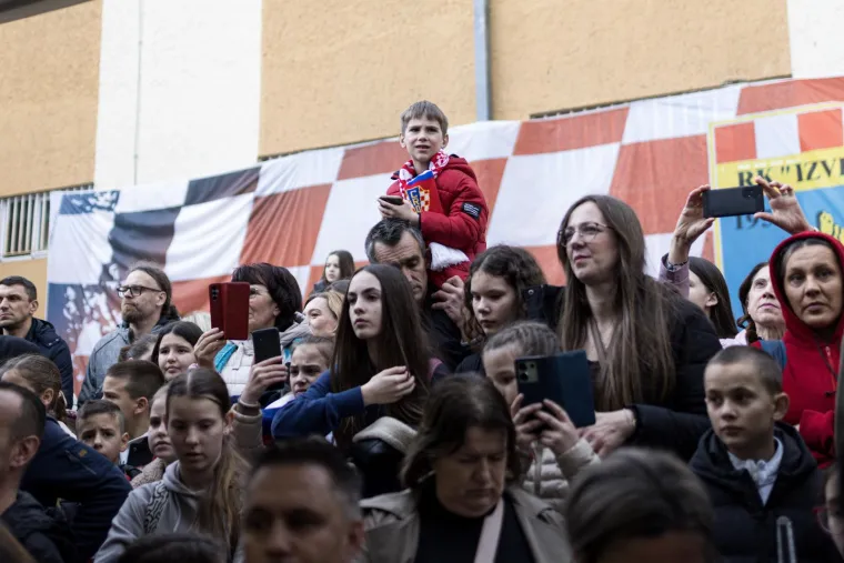 Nisu medalje bile u fokusu: Jedan detalj na rukometa&scaron;ima obilježio povratak rodnom mjestu