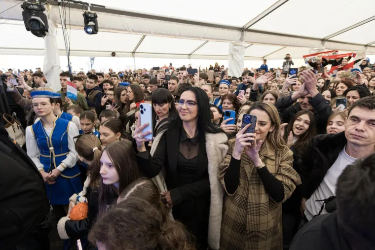 Nisu medalje bile u fokusu: Jedan detalj na rukometa&scaron;ima obilježio povratak rodnom mjestu