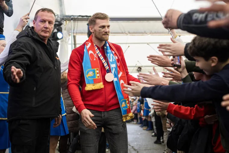 Nisu medalje bile u fokusu: Jedan detalj na rukometa&scaron;ima obilježio povratak rodnom mjestu