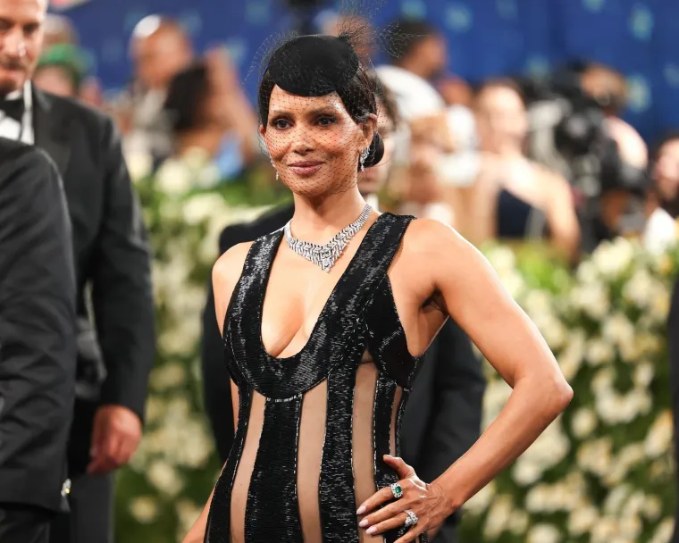 Slavna glumica (59) dokazala da godine nisu prepreka: Pozirala u seksi izdanju