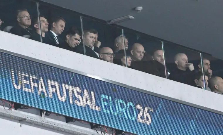 Legendarni Vatreni u Stožicama, ali nije jedini poznati: Pogledajte tko sjedi pored Čeferina