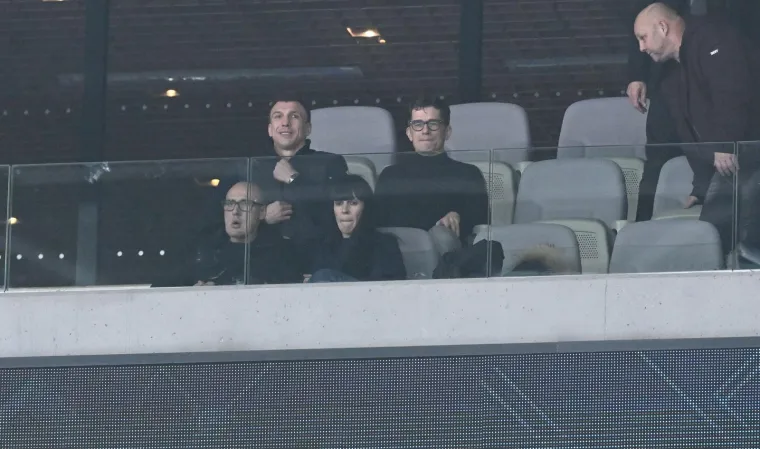 Legendarni Vatreni u Stožicama, ali nije jedini poznati: Pogledajte tko sjedi pored Čeferina