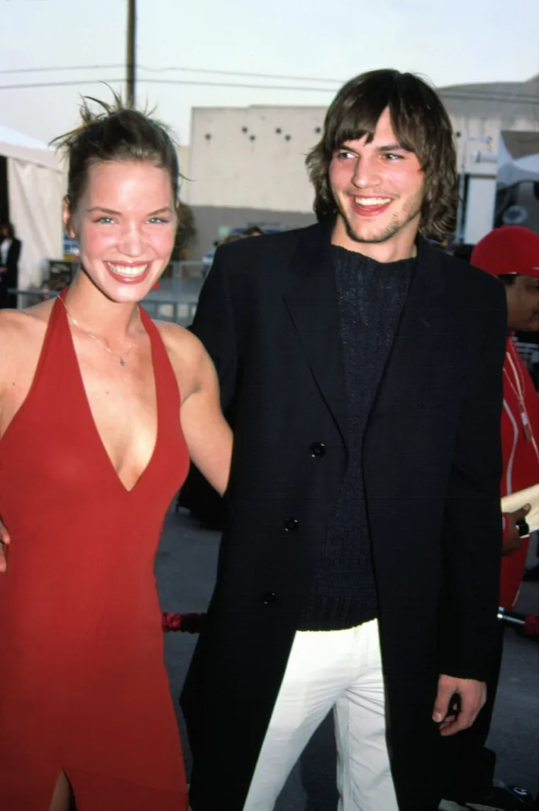 Stari li on uopće? Pogledajte kako se legendarni Ashton Kutcher mijenjao kroz godine