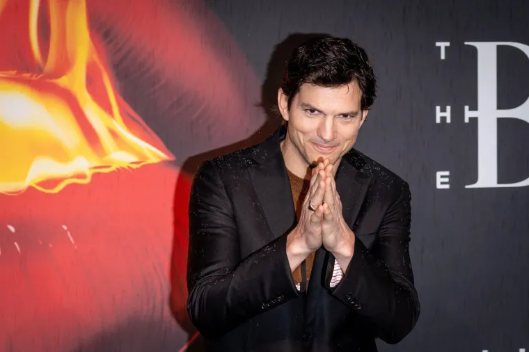 Stari li on uopće? Pogledajte kako se legendarni Ashton Kutcher mijenjao kroz godine