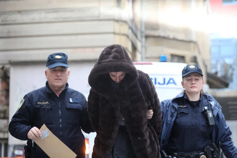 DiCaprio i supruga Iris privedeni na ispitivanje: Lica skrivali kapuljačama