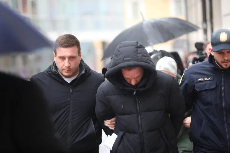 DiCaprio i supruga Iris privedeni na ispitivanje: Lica skrivali kapuljačama