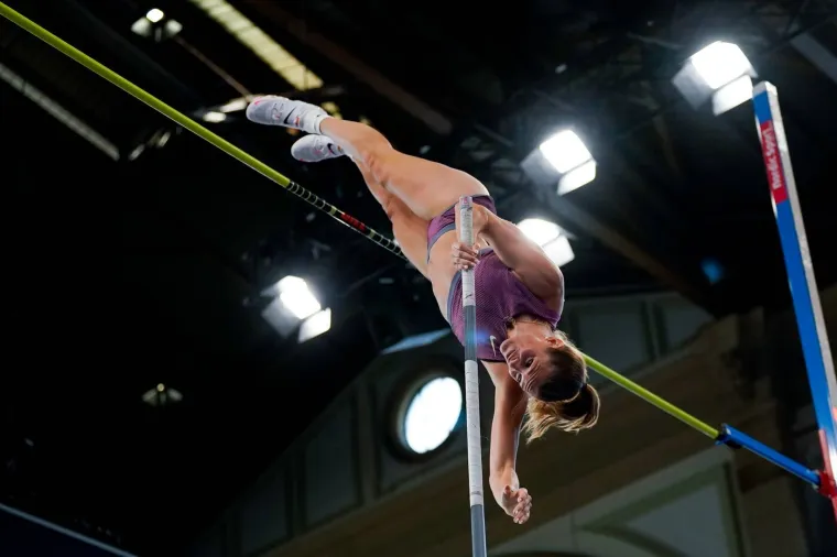 Zarađivala na OnlyFansu da bi se natjecala, a sada joj zbog jedne sitnice karijera visi o niti