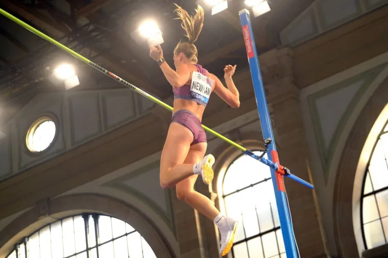 Zarađivala na OnlyFansu da bi se natjecala, a sada joj zbog jedne sitnice karijera visi o niti