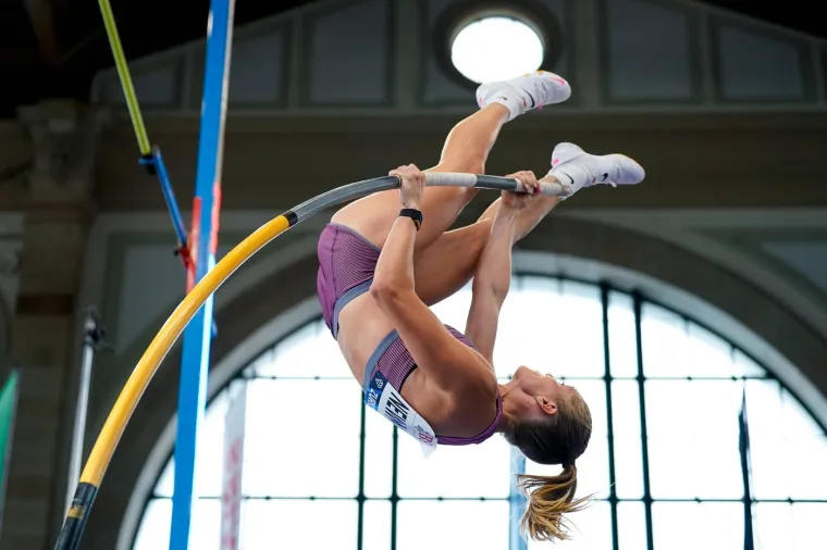 Zarađivala na OnlyFansu da bi se natjecala, a sada joj zbog jedne sitnice karijera visi o niti