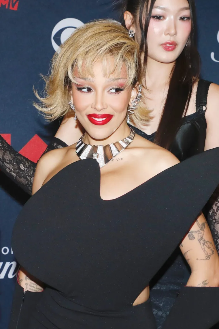 Glazbena zvijezda koja ne priznaje pravila: Pogledajte njezina najupečatljivija izdanja