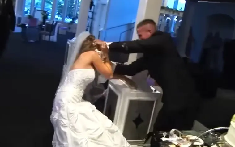 Ovo su najluđi trenuci zabilježeni kamerom na svadbama: Neki su jednostavno urnebesni