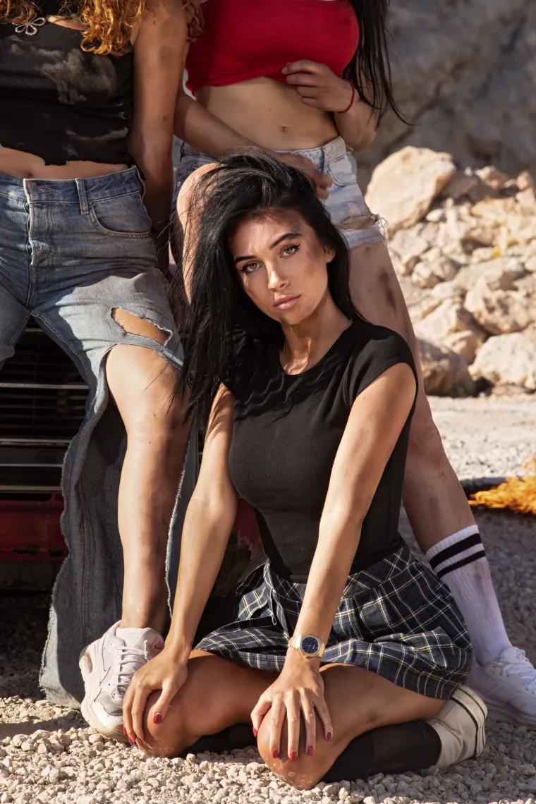 Koliko zgodnih djevojaka na jednom mjestu! Djevojke iz Gospodina Savr&scaron;enog 'zapalile' set