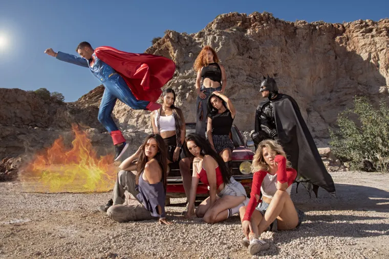 Koliko zgodnih djevojaka na jednom mjestu! Djevojke iz Gospodina Savr&scaron;enog 'zapalile' set