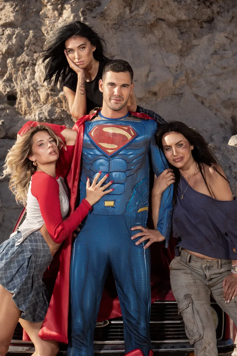 Koliko zgodnih djevojaka na jednom mjestu! Djevojke iz Gospodina Savr&scaron;enog 'zapalile' set