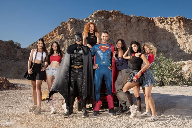 Koliko zgodnih djevojaka na jednom mjestu! Djevojke iz Gospodina Savr&scaron;enog 'zapalile' set