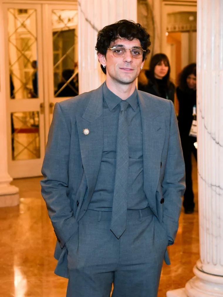 Svi su zinuli kad su vidjeli slavnog pjevača uoči svečane ceremonije otvaranja ZOI-ja