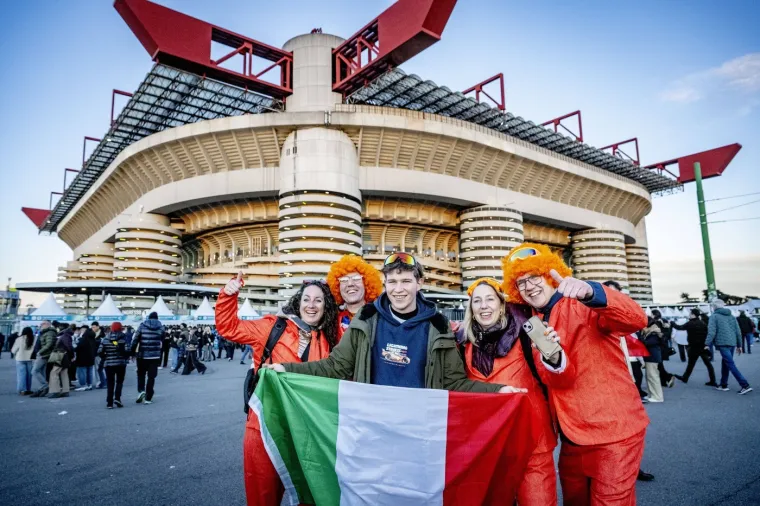 Svi su zinuli kad su vidjeli slavnog pjevača uoči svečane ceremonije otvaranja ZOI-ja