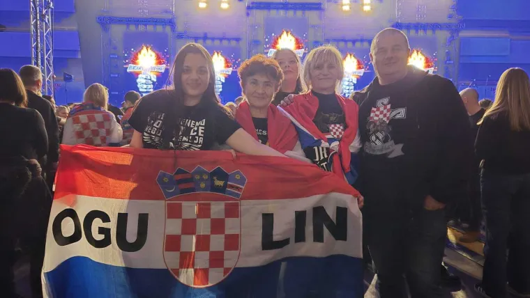 Prepuna dvorana s nestrpljenjem čekala Thompsona: Kad je do&scaron;ao na pozornicu, nastao je spektakl, pogledajte prizore