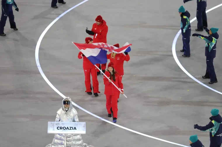 Pogledajte paradu sporta&scaron;a na ZOI otvorenju: Dvije države žestoko izviždane