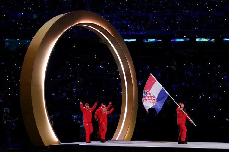 Pogledajte paradu sporta&scaron;a na ZOI otvorenju: Dvije države žestoko izviždane