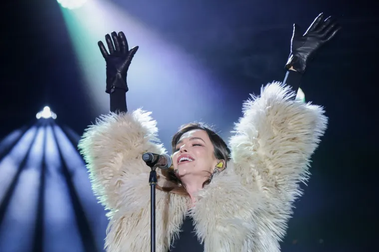 Severina zapalila Samobor: Glazbeni spektakl na otvorenju jubilarnog 200. fa&scaron;nika