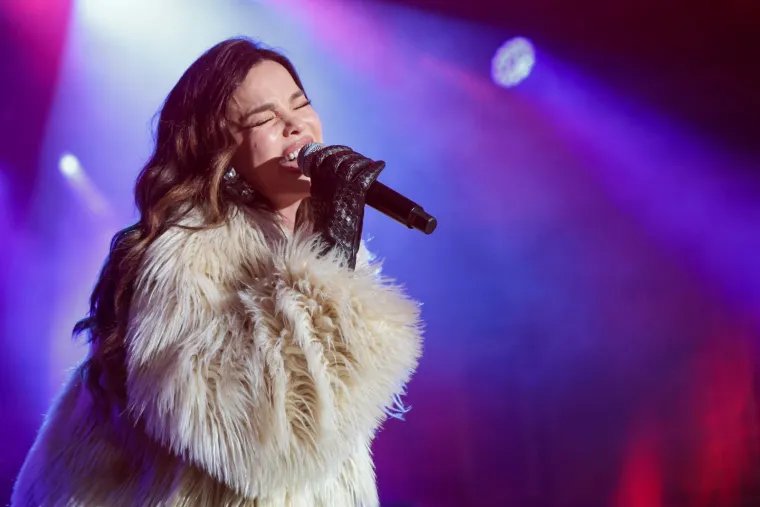 Severina zapalila Samobor: Glazbeni spektakl na otvorenju jubilarnog 200. fa&scaron;nika