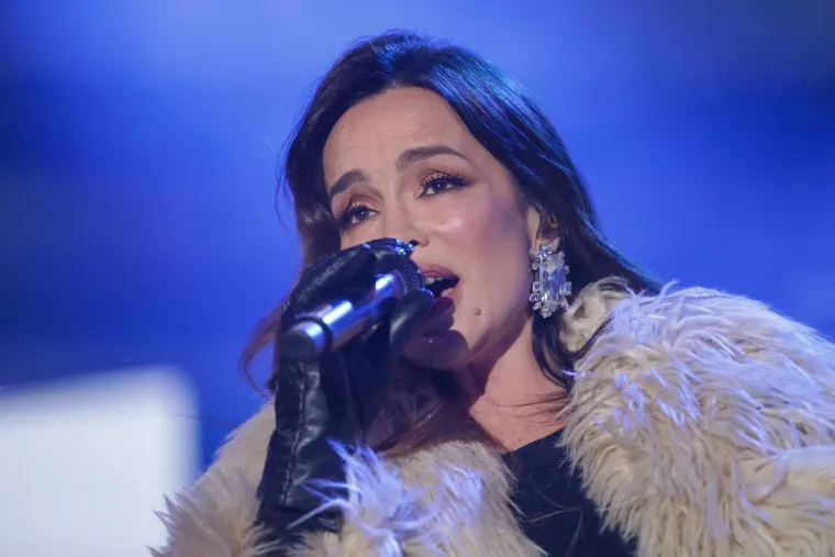 Severina zapalila Samobor: Glazbeni spektakl na otvorenju jubilarnog 200. fa&scaron;nika