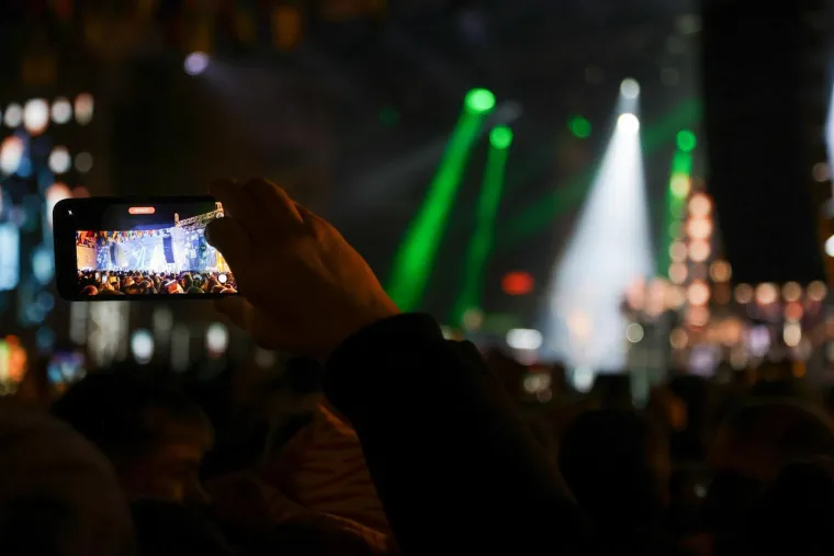 Severina zapalila Samobor: Glazbeni spektakl na otvorenju jubilarnog 200. fa&scaron;nika
