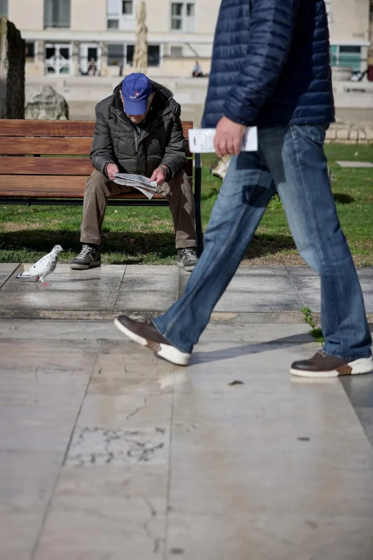 Prolaznica koja je oživjela grad: Cvjetni uzorci dominirali zadarskom &scaron;picom